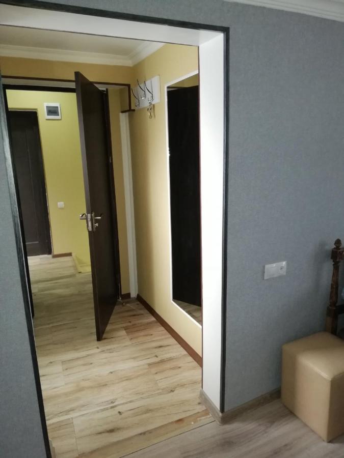Lamara Apartment Тбилиси Екстериор снимка