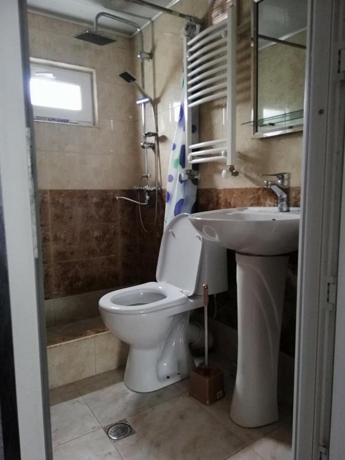 Lamara Apartment Тбилиси Екстериор снимка