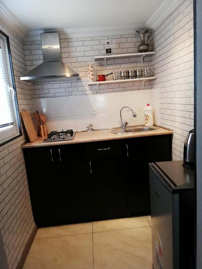 Lamara Apartment Тбилиси Екстериор снимка