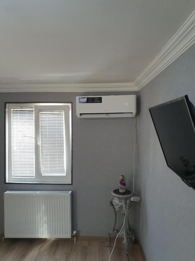 Lamara Apartment Тбилиси Екстериор снимка